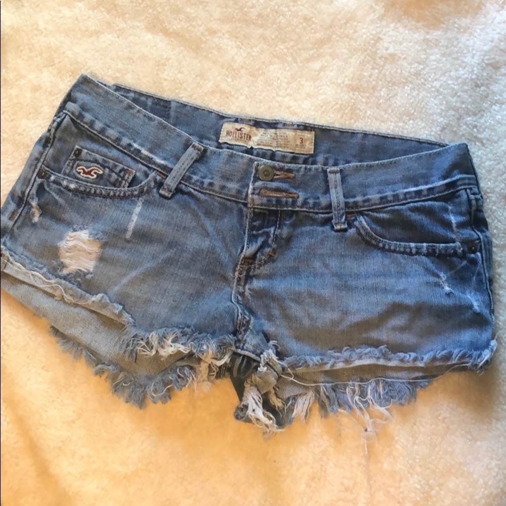 Low waist jean shorts.